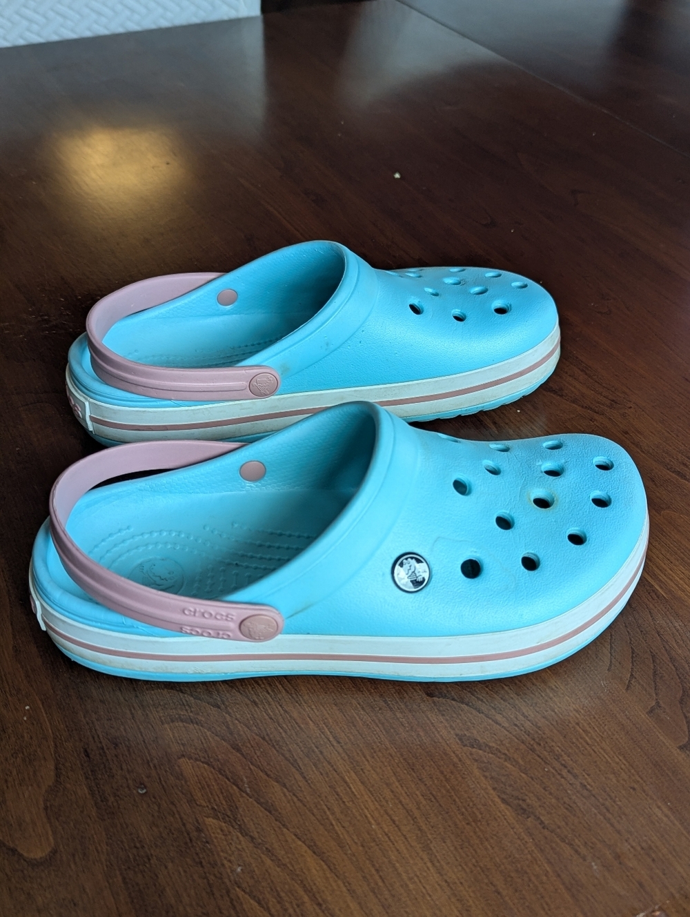 EUC CROCS Turquoise Baby Blue Women